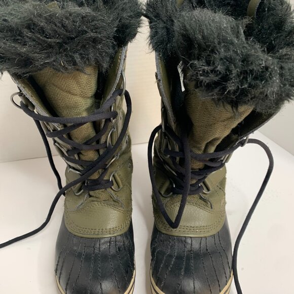 Sorel Women’s Green Leather & Rubber Boots – US Size 8, Fleece-Lined Warmth - Picture 10 of 12